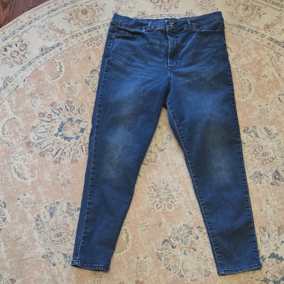 sofia by sofia vergara Denim - Sofia Jeans By Sofia Vergara Stylish Indigo Lift & Sculpt Skinny Jeans Sz 14 EUC